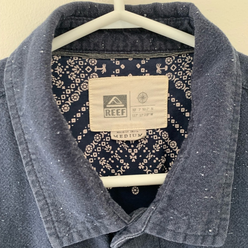 Reef Blue Specked Snowy Button Down Long Sleeve Shirt